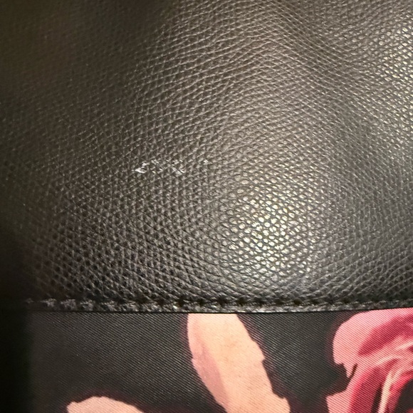 Kate Spade Black and Pink Rose Nylon And Leather Floral Tote. Previously Loved - Picture 5 of 15